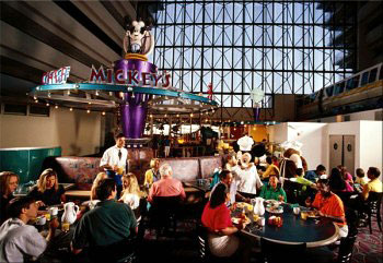 DisneyDining_1